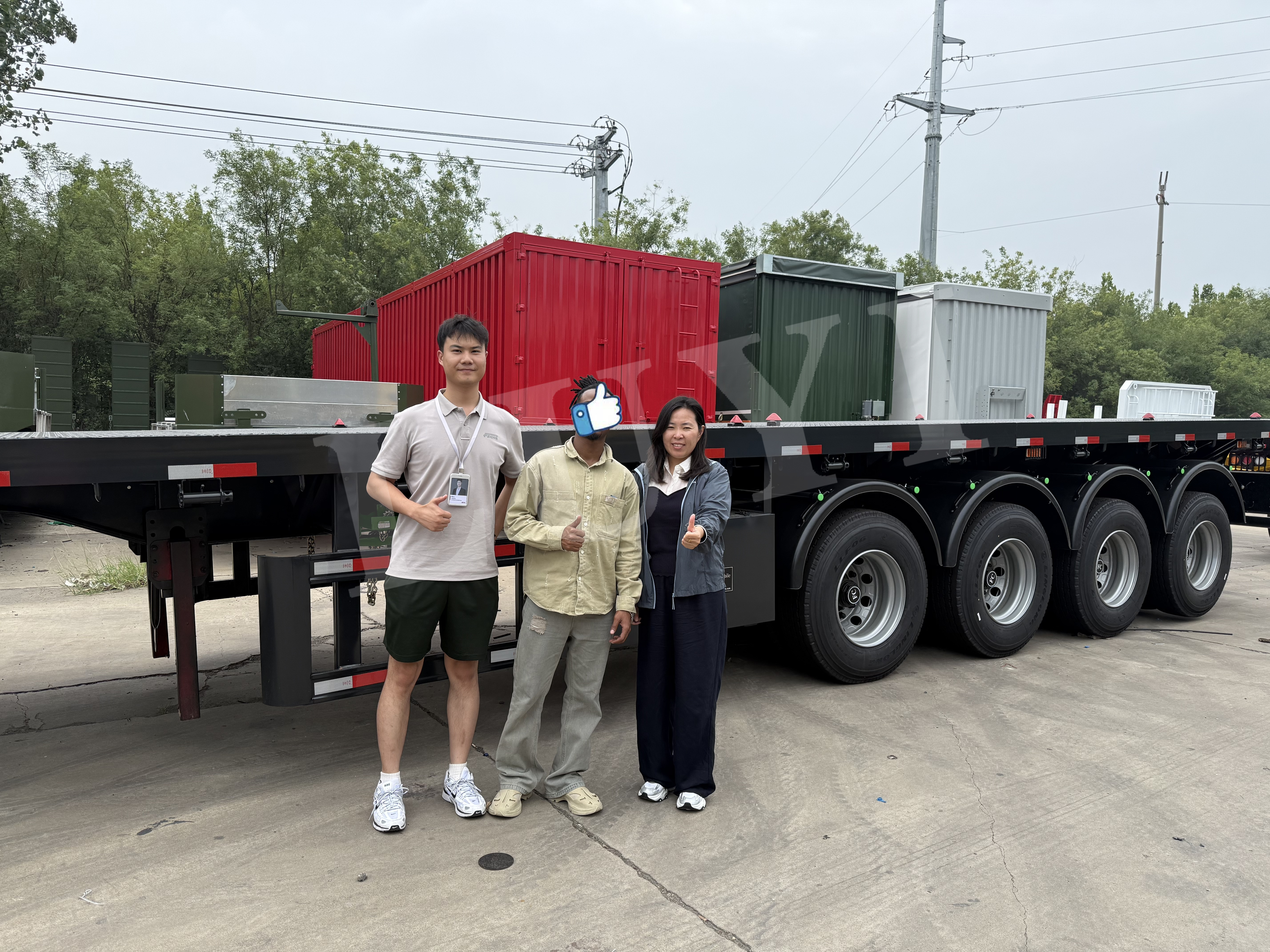 Tanzanian customers visited the aluminum fuel tank semi-trailer