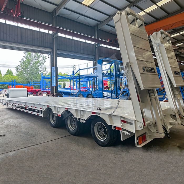 13 m 3 axle low flat semi-trai