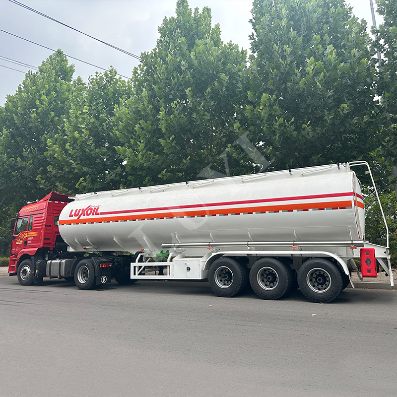 45,000 LITER 4 TANK TRUCK 3 AX