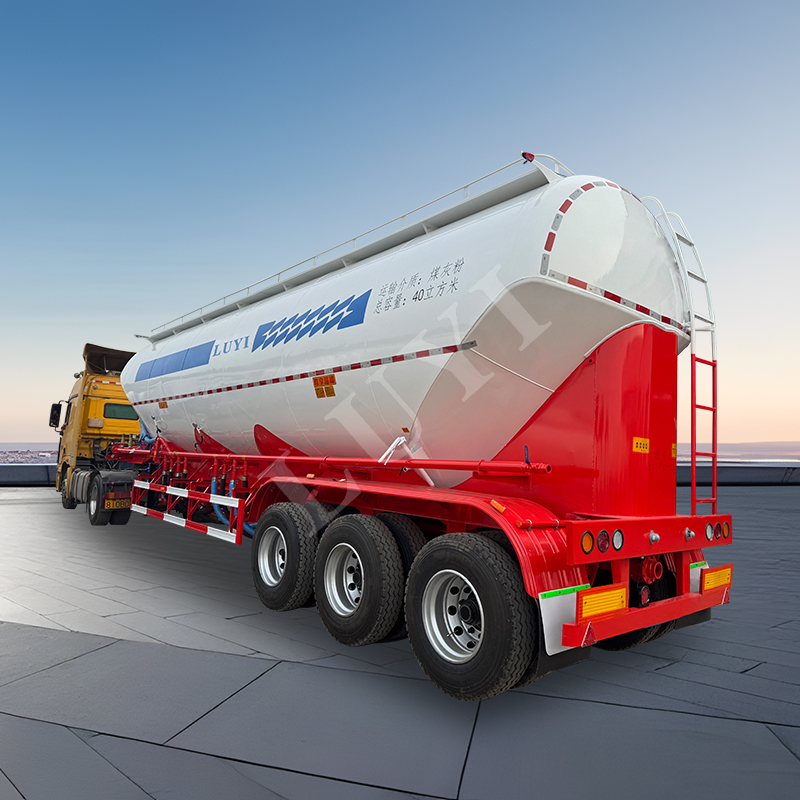 Three-axle powder tank semi-tr