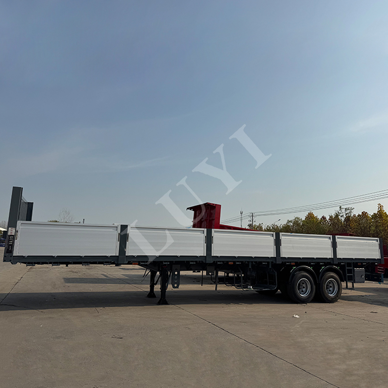 Aluminum alloy side wall semi-trailer for safe transportatio