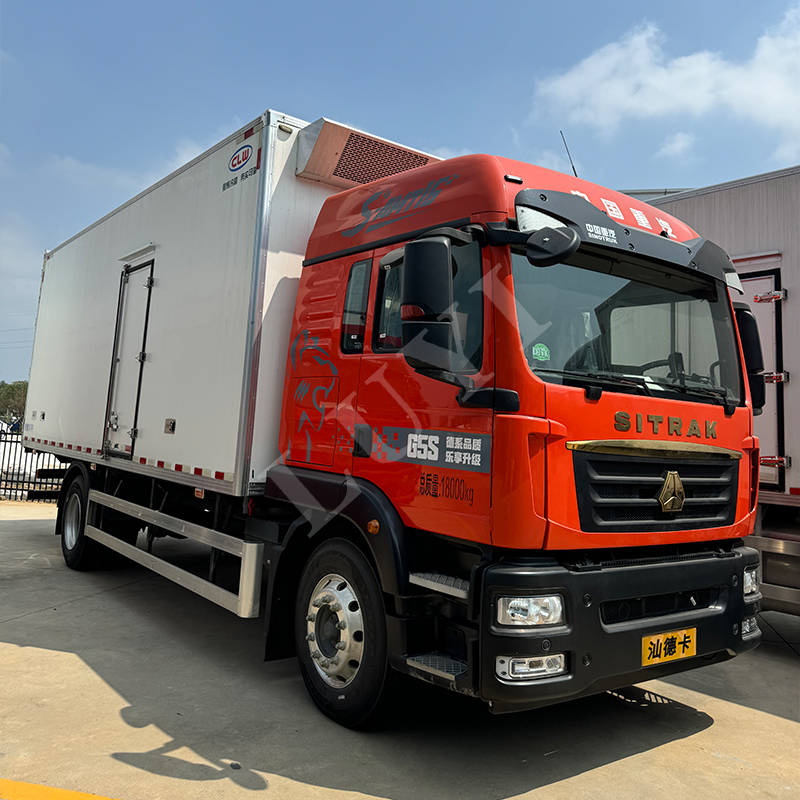 sitrak G5S 4x2 refrigerated tr