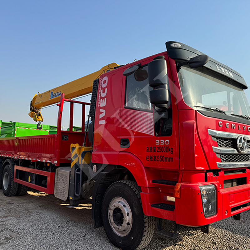 SAIC-Hongyan Iveco 6x4 Truck w