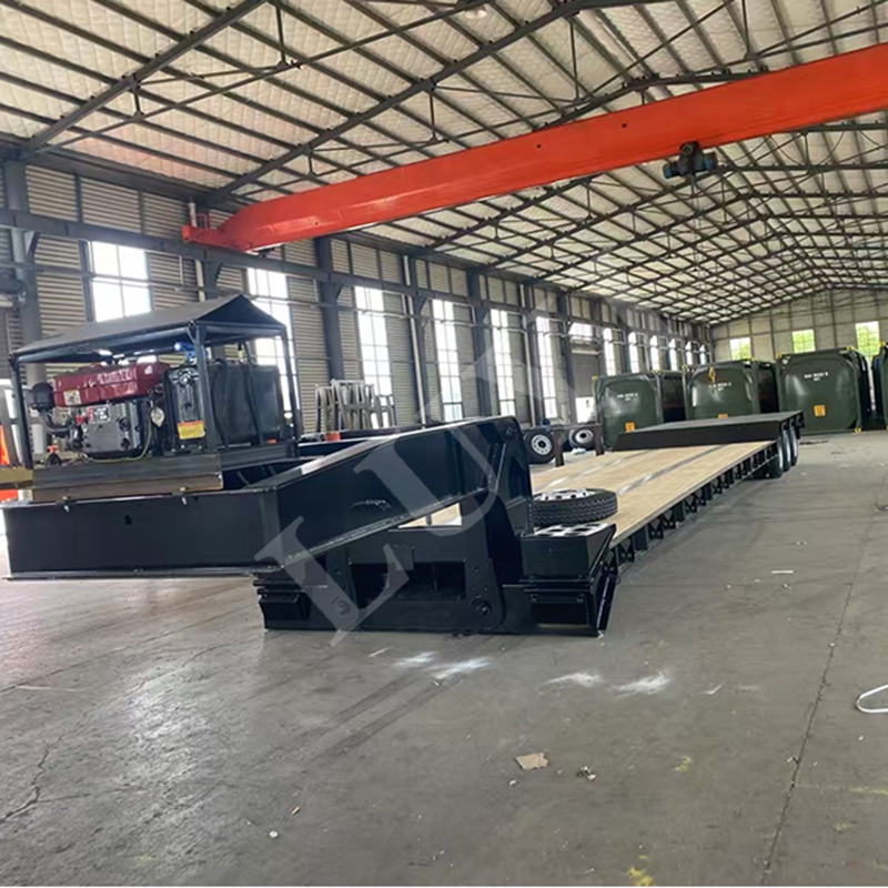 3-axle Detachable Gooseneck Lowbed Semi-trailer With Wooden Floor Transport 80-100 Tons
