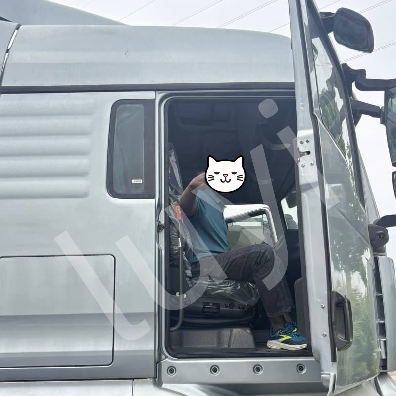 Sitrak tractor heads (2).jpg