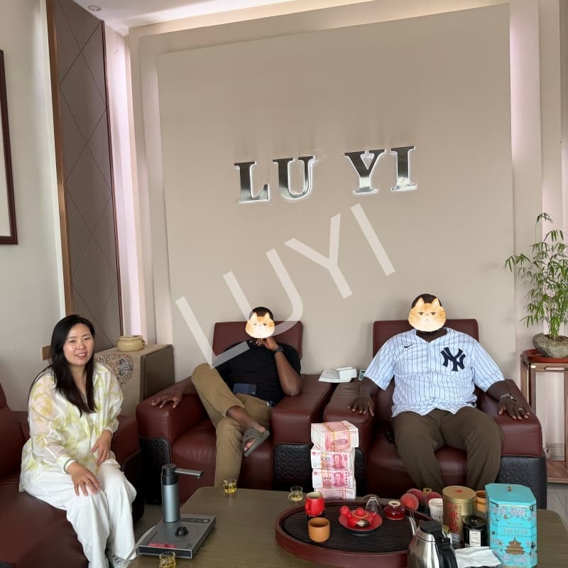 Nigerian Clients Place Deposit for Detachable Gooseneck Lowbeds at LUYI AUTO