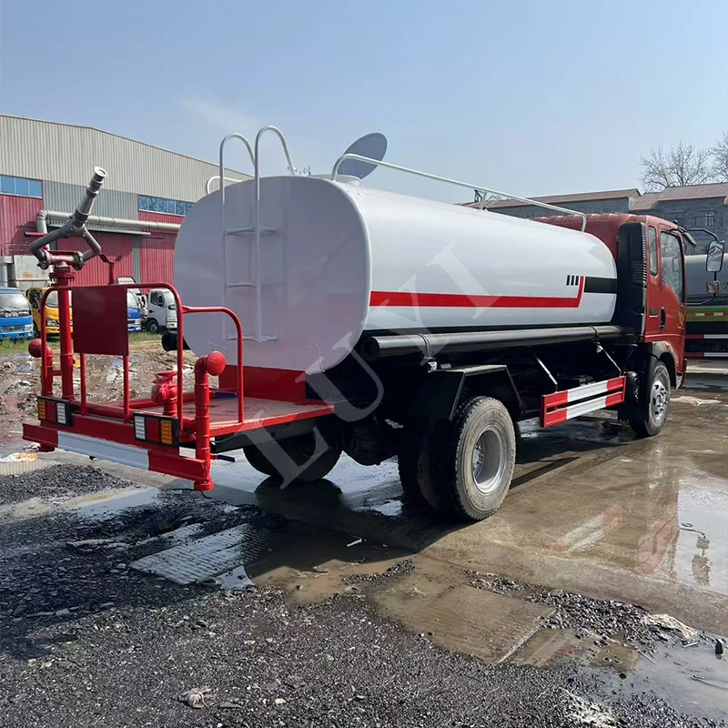 Heavy-duty HOWO Sprinkler Truc