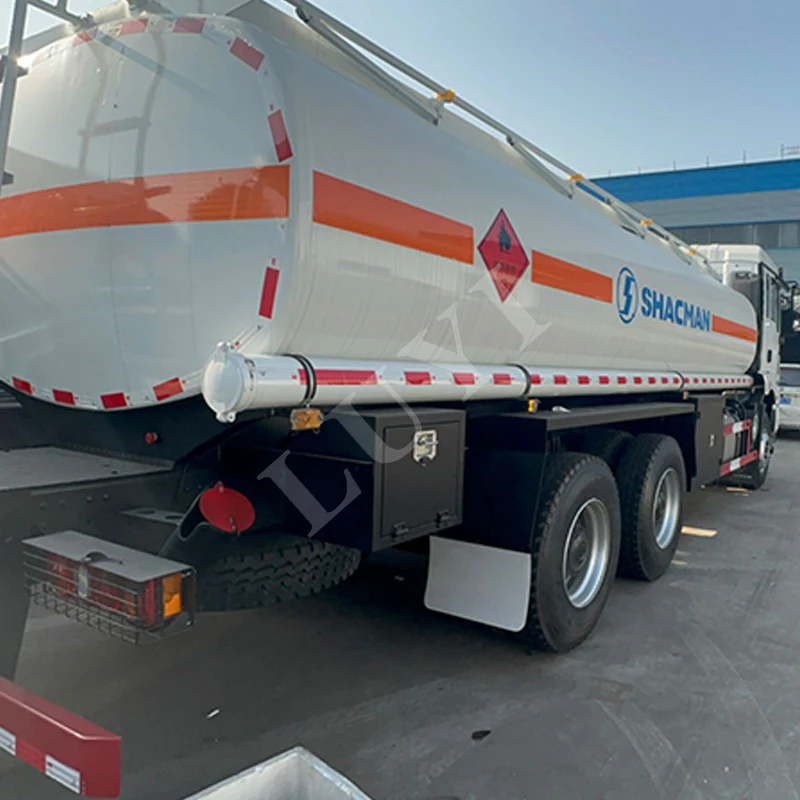 Heavy Duty Oil Tank Truck For Long Distance Fuel Transportation Shacman H3000 6x4 Diesel Gasoline Tr
