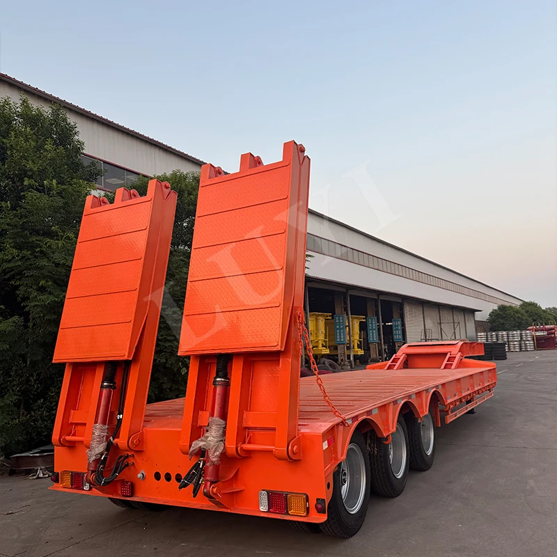LUYI 13m 60 Ton 3 Axle Low Bed